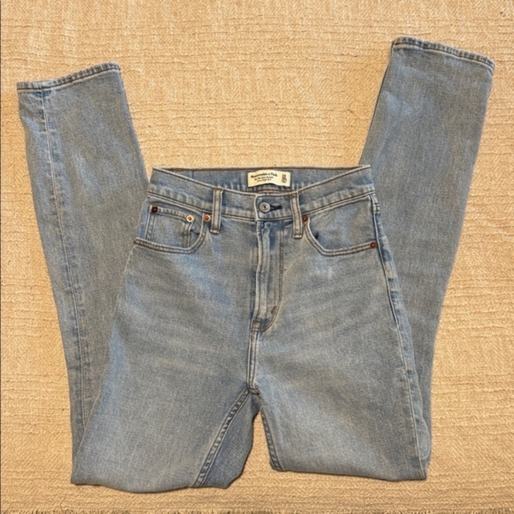 Abercrombie & Fitch The 90s slim straight ultra high-rise size 00/24 - Picture 1 of 9